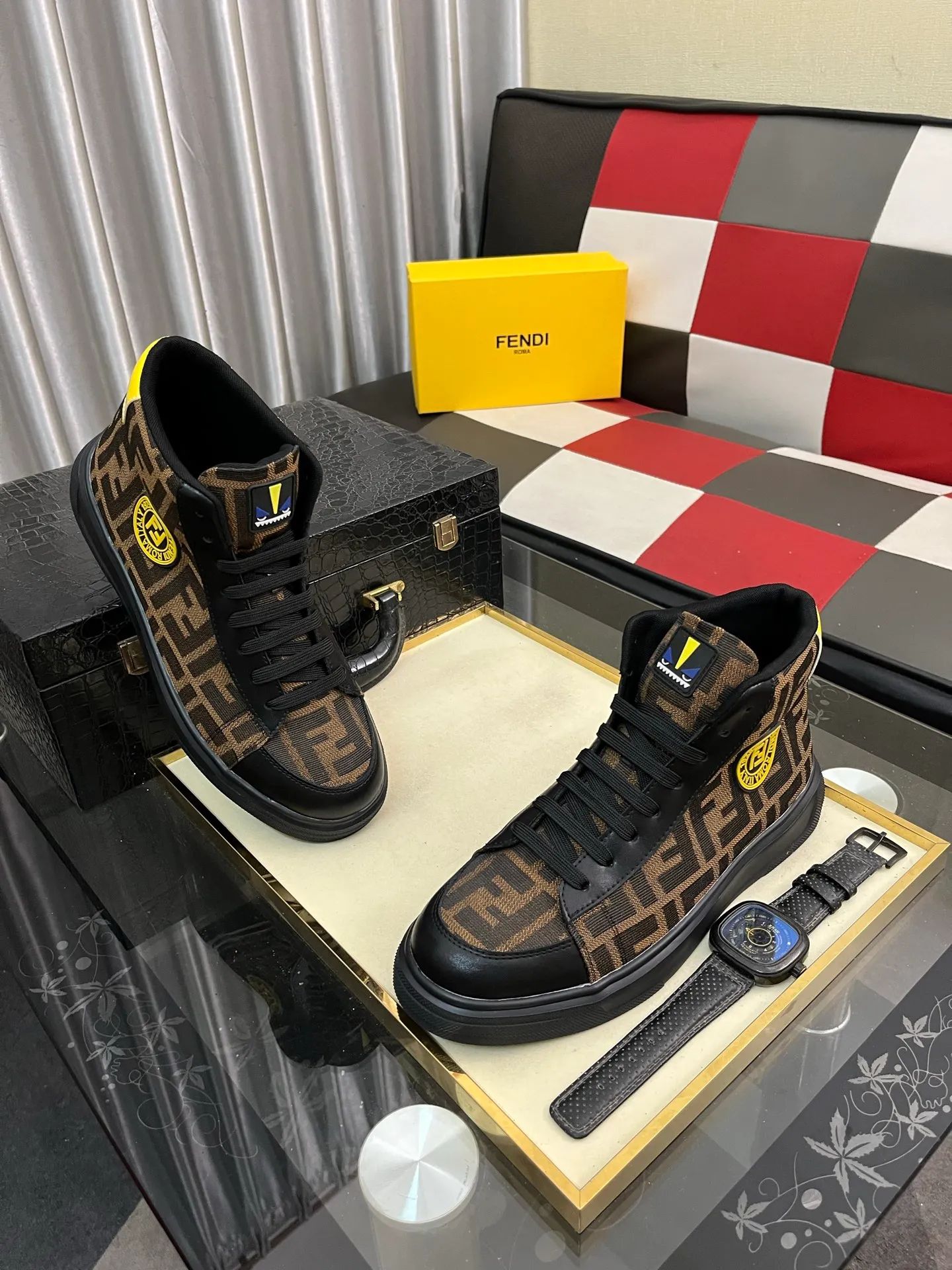 Men's Men's Shoes 💰440⌚️⌚️《 Fendi FENDI* 》 Latest hot-selling casual shoes, top brand [seduce] luxury ~ purchasing agency, top quality ~. [Strong] The upper is made of imported breathable cowhide with material ➕ breathable sheepskin lining (•) and fine workmanship. The original stylish and stylish soft rubber wear-resistant outsole is light and comfortable on the feet. The real thing looks better when taken in real life. Number of sizes: 38-442️⃣Colors available